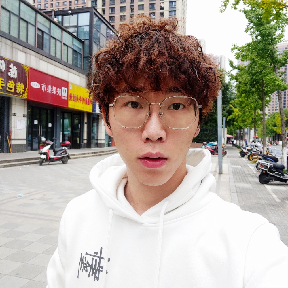 缥缈那激动的照片