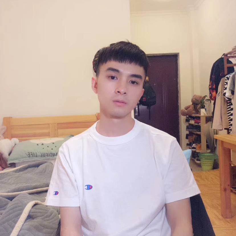 吃荔枝的栗子的照片