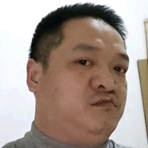 真成人的照片