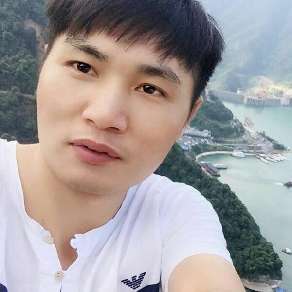 瑞福的照片
