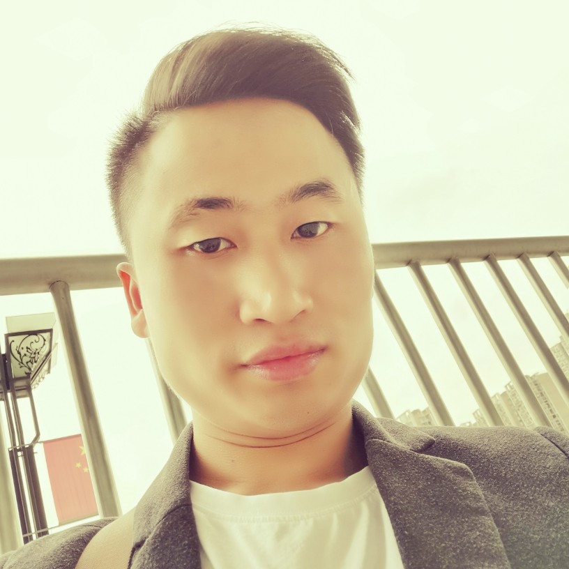 找个相伴而行的她的照片