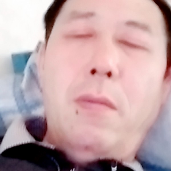 冬天笑欢呼的照片