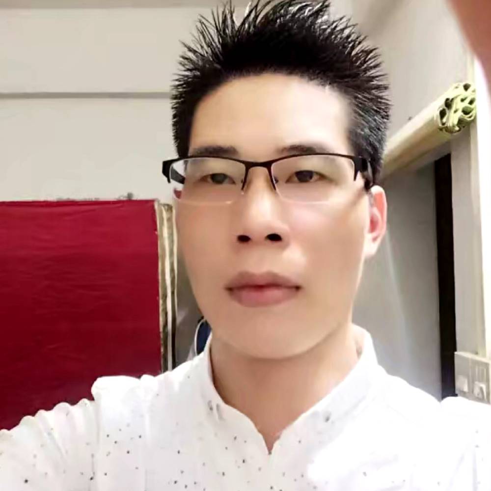 初伍的照片