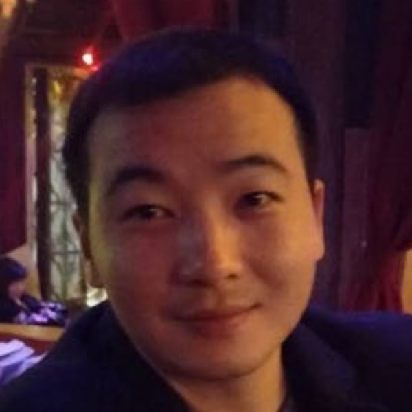裙子蹁跹闪闪的照片