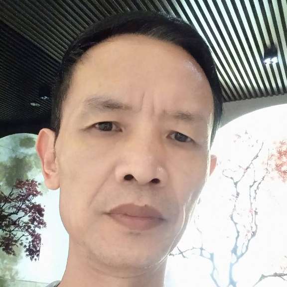 高山迎甜美的照片