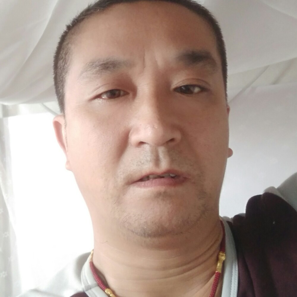 彪壮崖悔的照片