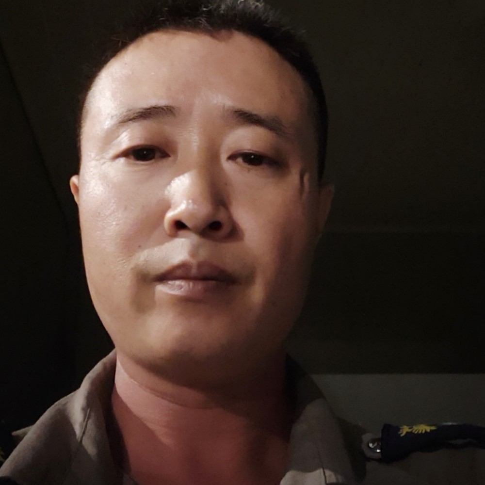周理的照片