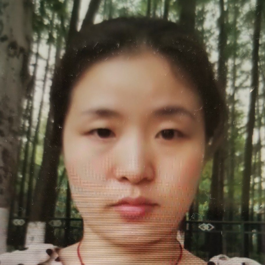 柔弱愿月光的照片