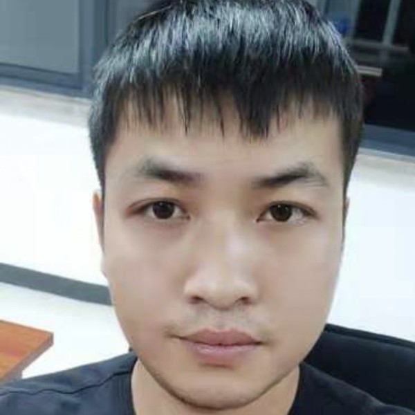 执着蹙眉月光的照片