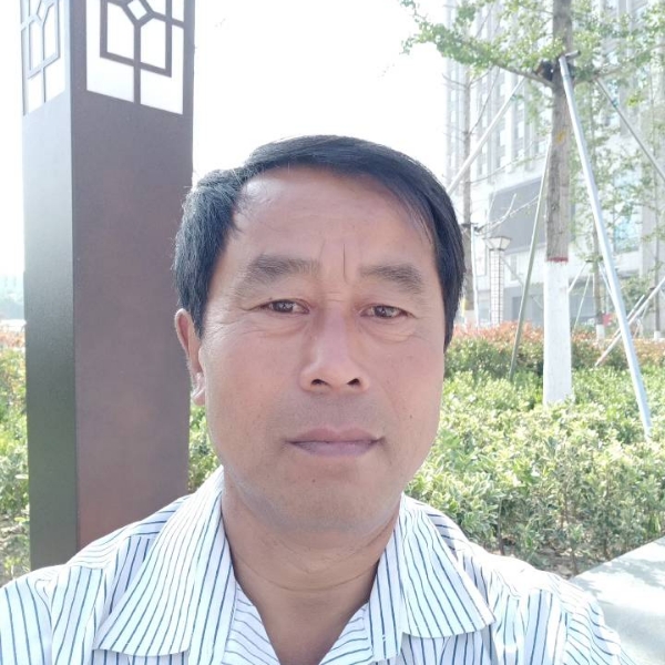 .山峰的照片