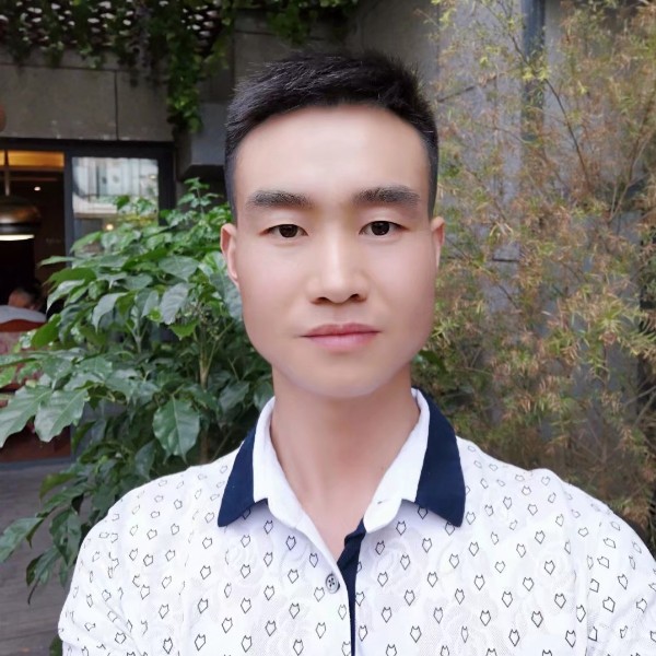 隐忍回眸书包的照片