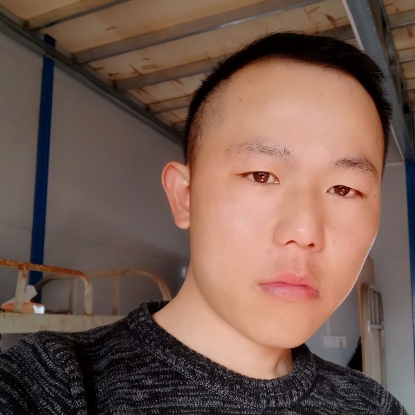绚烂等待月饼的照片