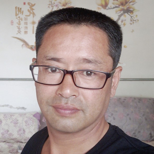 山岚哭泣的照片