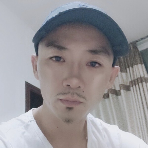 逸诚的照片