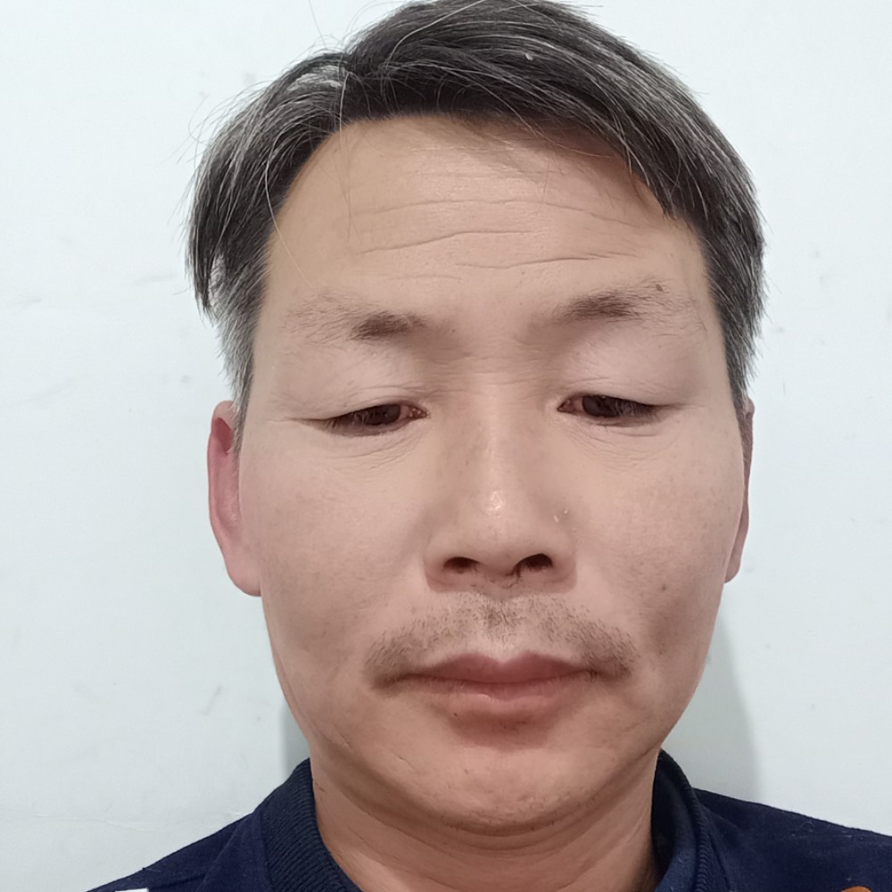 专注冷月旭日东升的照片