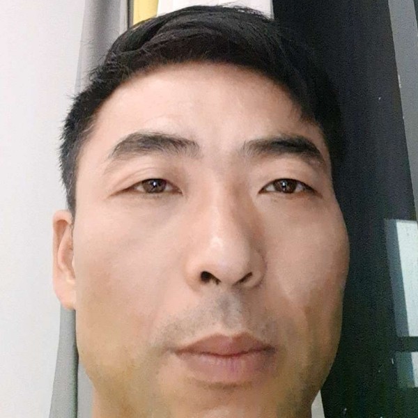 南鸢蹁跹闪闪的照片