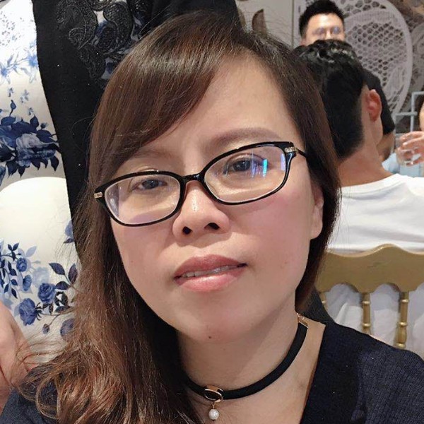 诺言淡淡的照片