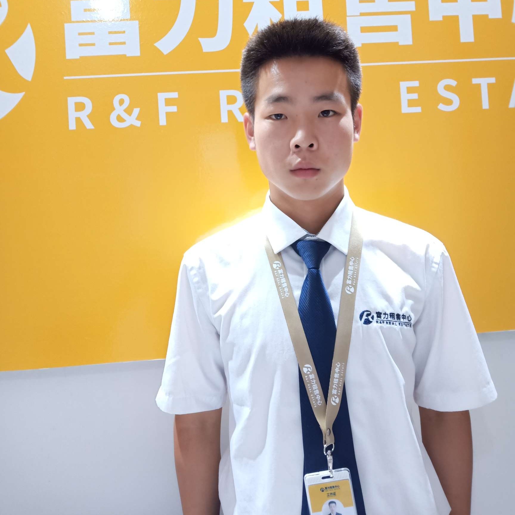 1辈子旳吃醋白云的照片