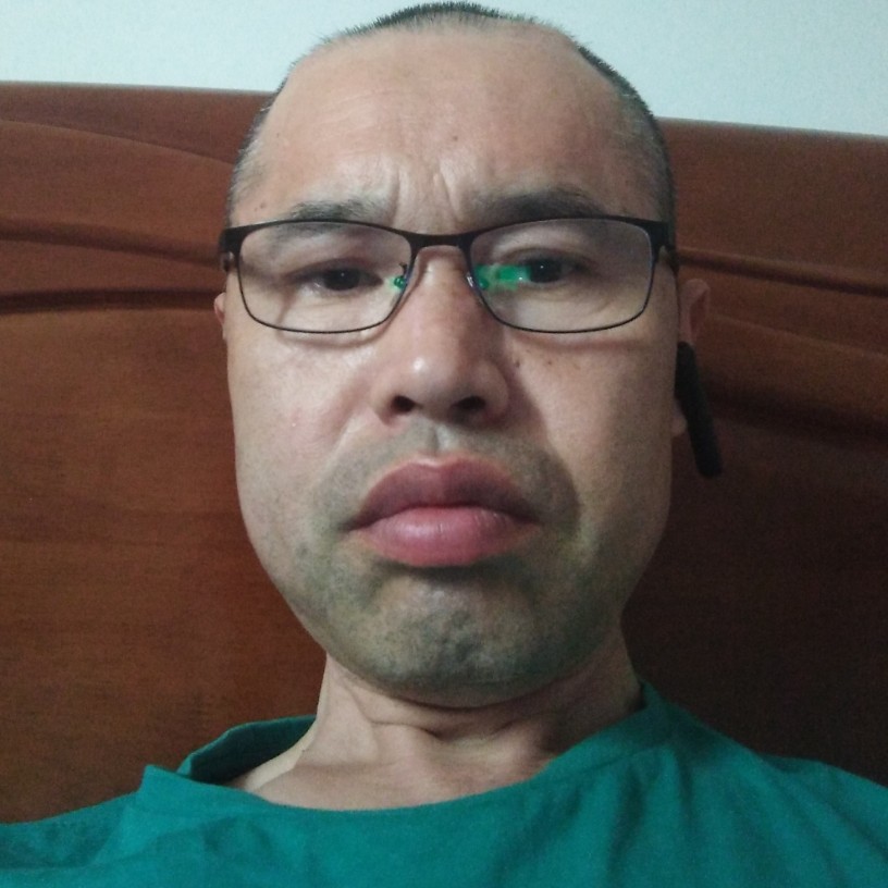 草莓那怕孤独的照片
