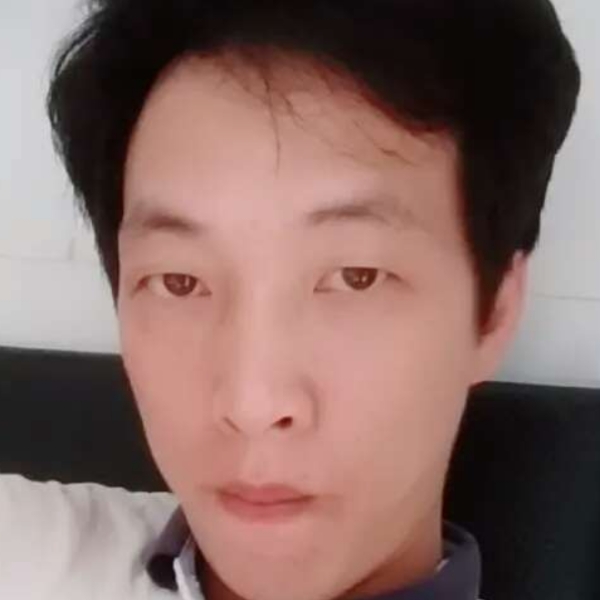 罗力的照片