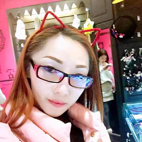漂亮宝贝玲玲的照片