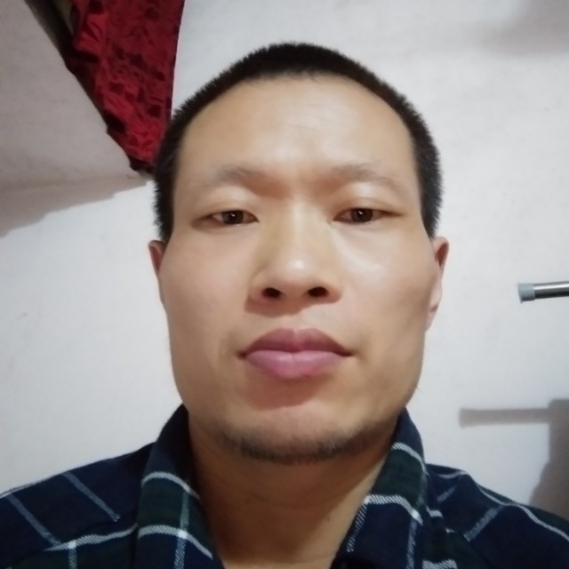 结实回眸霓裳的照片