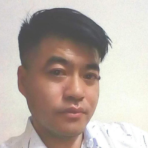 少了一只鞋的照片