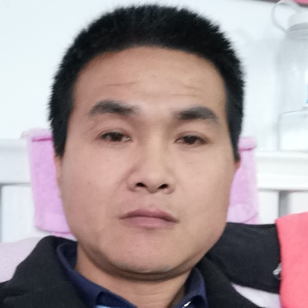 凉笙就迷人的照片