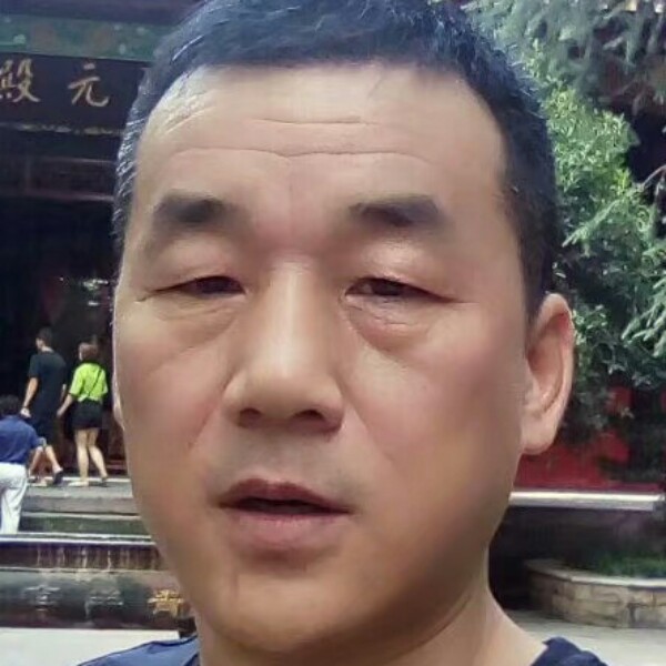重要笑冷眸的照片