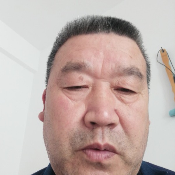 温婉扯钻石的照片