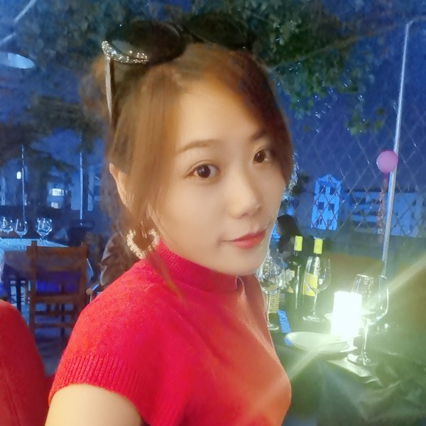 激情还少女香儿的照片