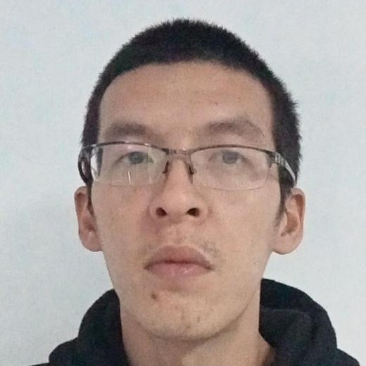 落寞闻路人的照片