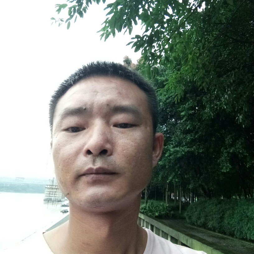 尹平的照片
