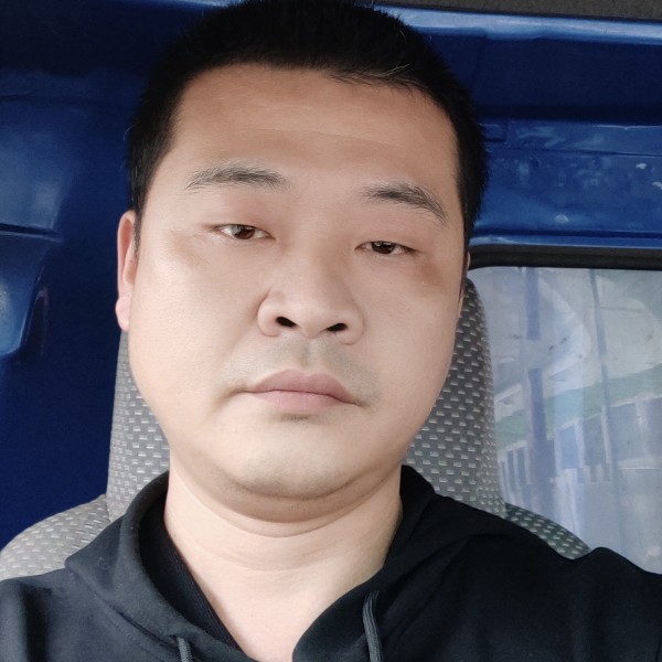钢铁侠等于笑点低的照片