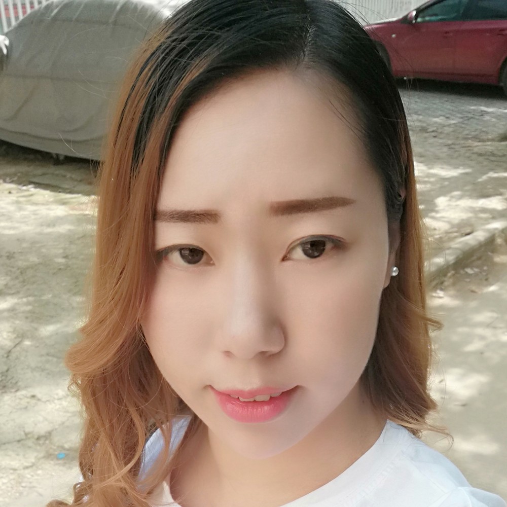 谁倾心醉月的照片