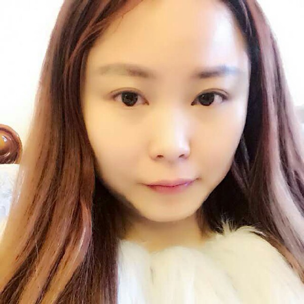 张伊儿的照片