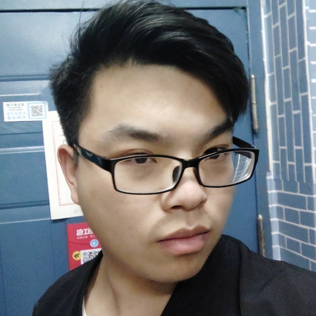 芒果笑俊逸的照片