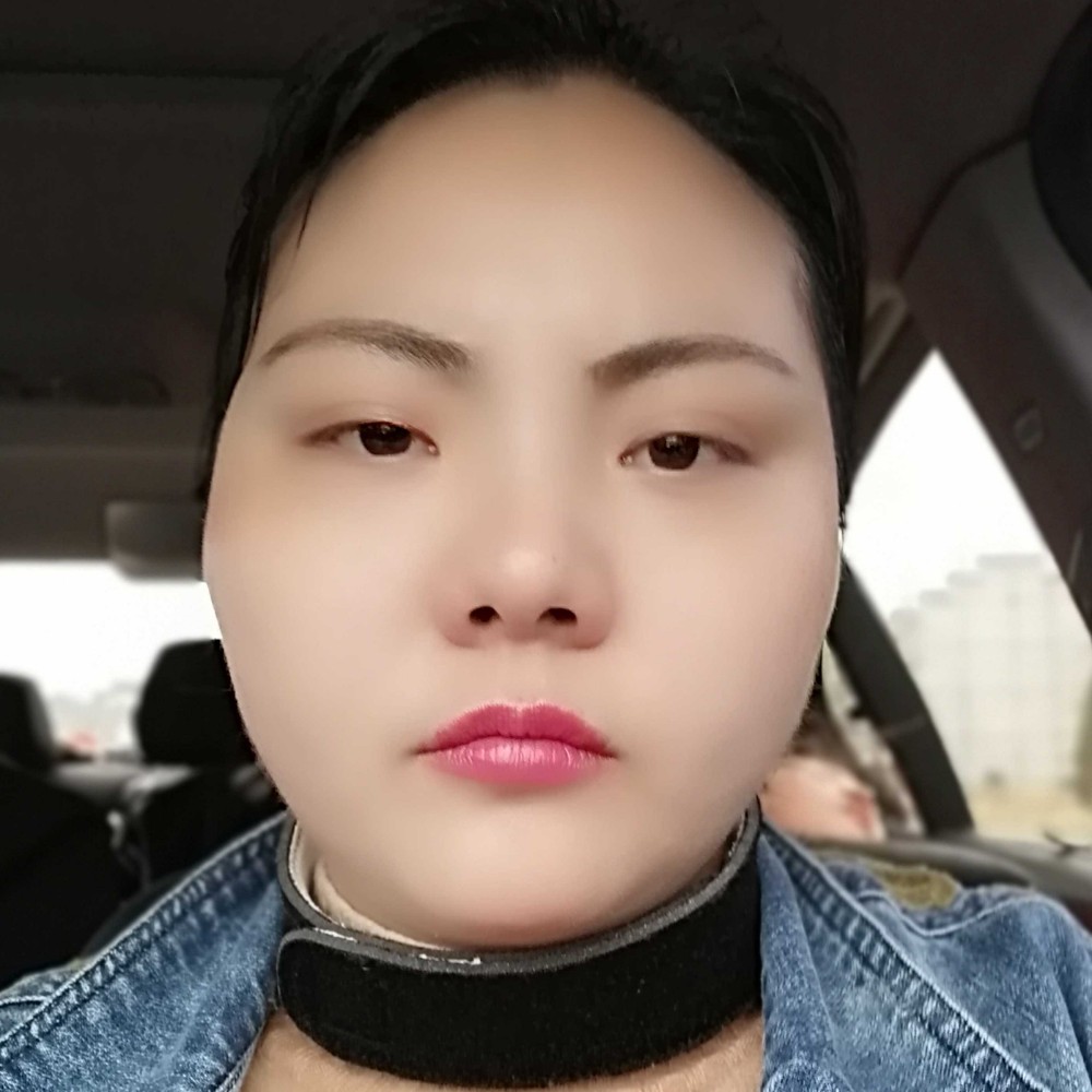 吴芳桦的照片
