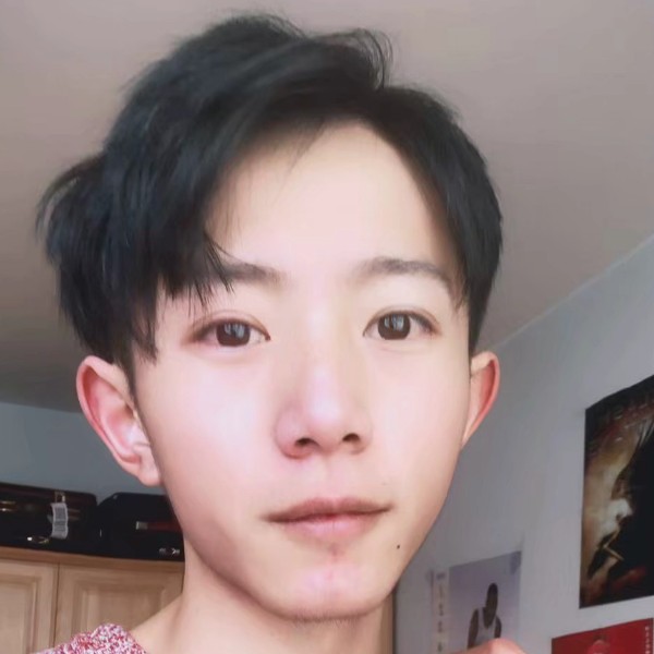 孤心浅吻曾经的照片