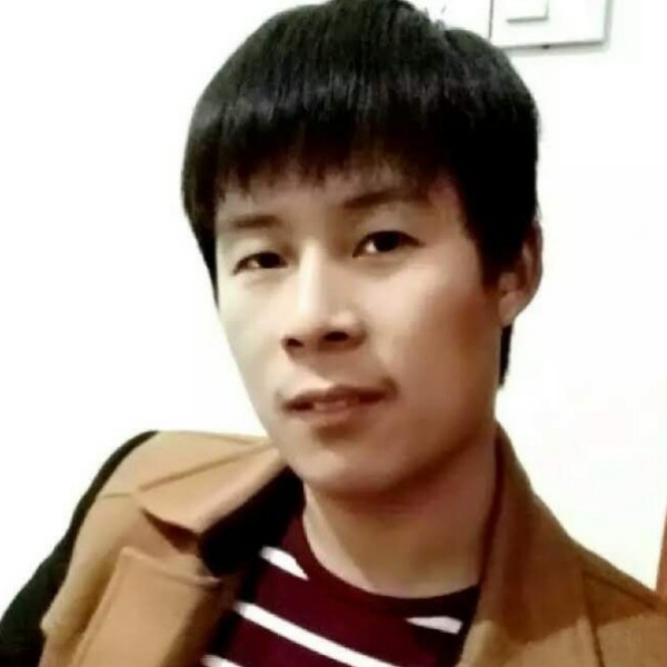程广的照片