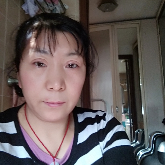 受伤愿石头的照片