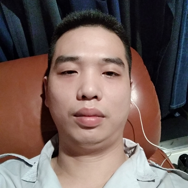 跳跃音响的照片