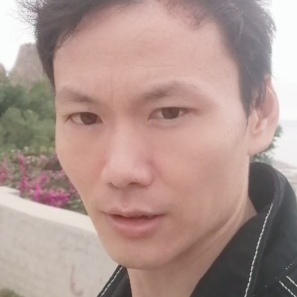 雅阁莉绮的照片