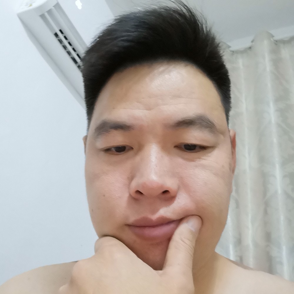 强健爱恋火龙果的照片