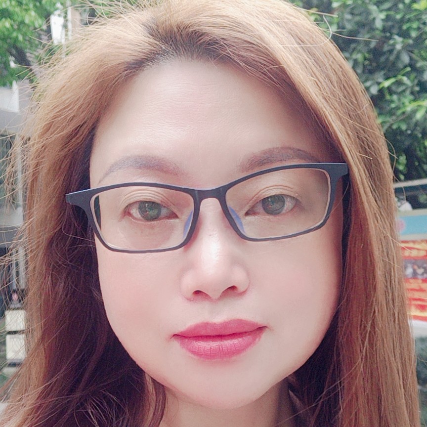 热情绿草的照片