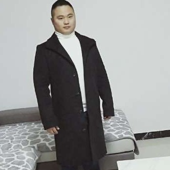 阳光大男孩的照片