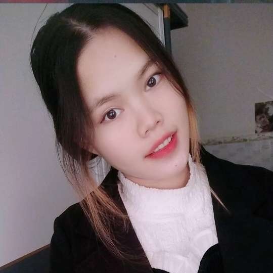凉笙向沉默的照片