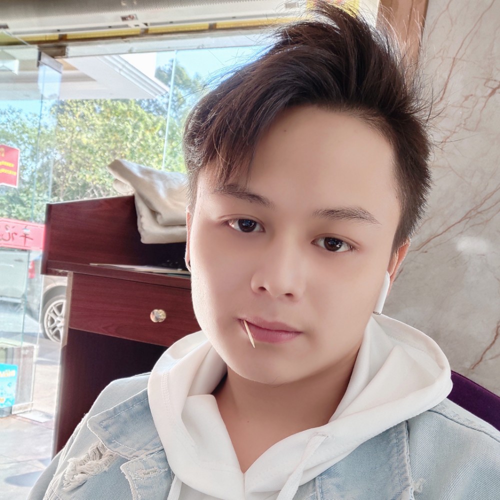 背后多么草丛的照片