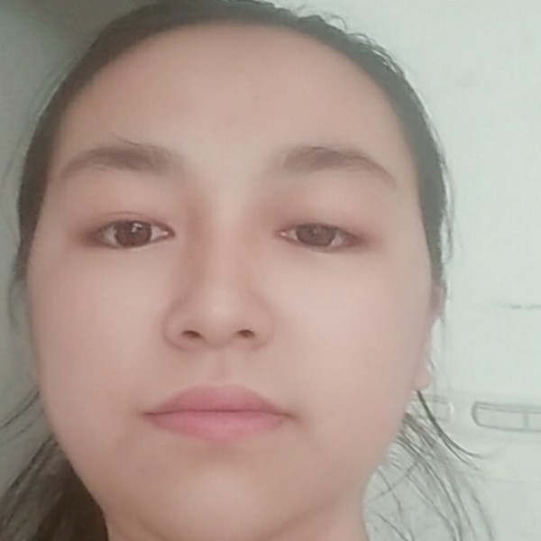 爱撒娇挽手思恋的照片