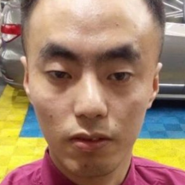 零碎大门的照片